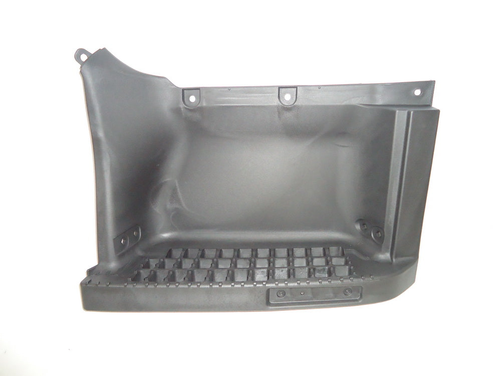 Isuzu Step Panel R/H (Right Hand) – Upper – FT/FV/FX/FTS 4X4 – F Series (08-On) product image