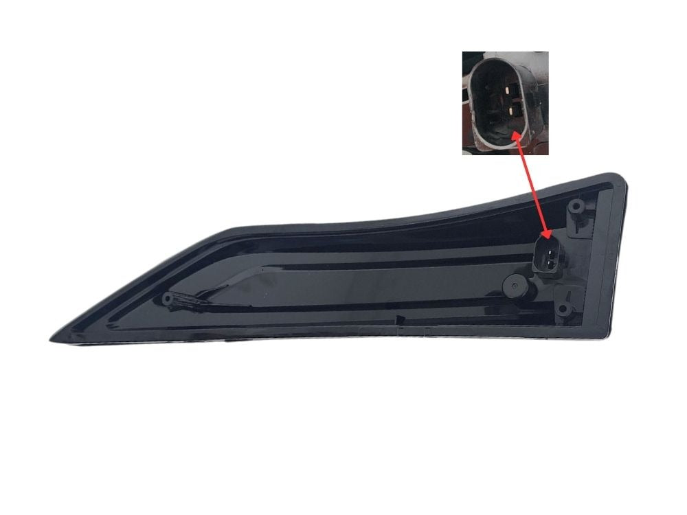Volvo Version 4 Corner Lamp Right Hand – LED – Black – FH (2013-2020) image 3