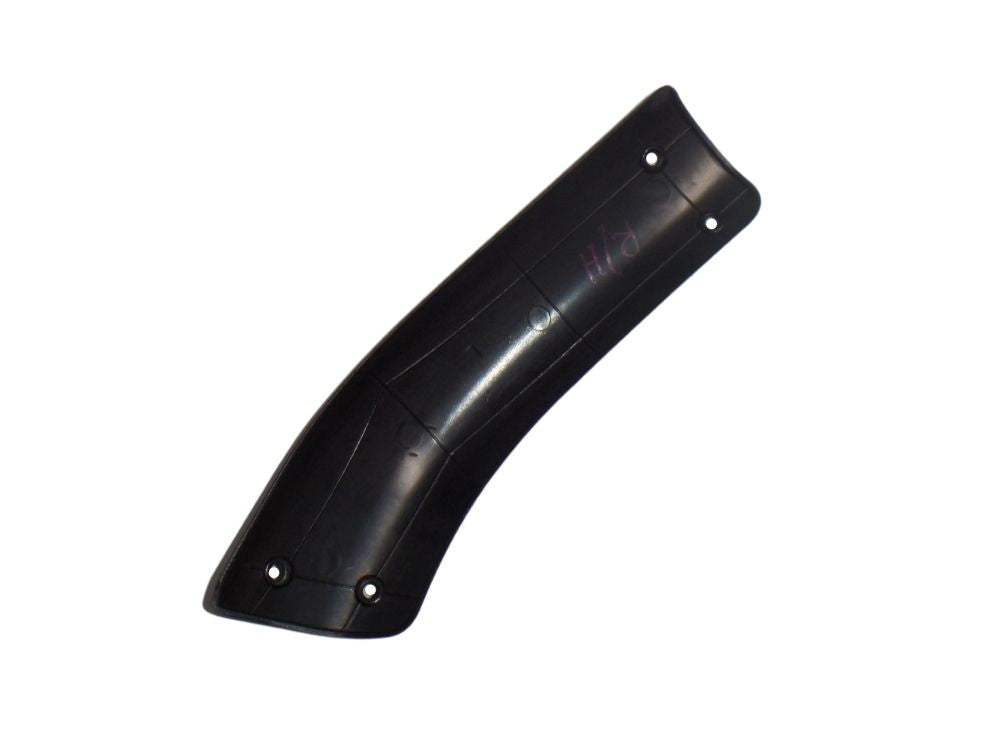 Mitsubishi/Fuso Fighter Wheel Arch Guard Garnish Right Hand – 16 Wheel – FK6 (1996-2008) image 2