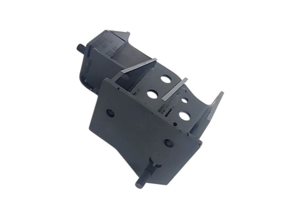 Nissan-UD Condor LK (09/2011-2020) – Front Bumper Bar Bracket Right Hand – Narrow | Image 4