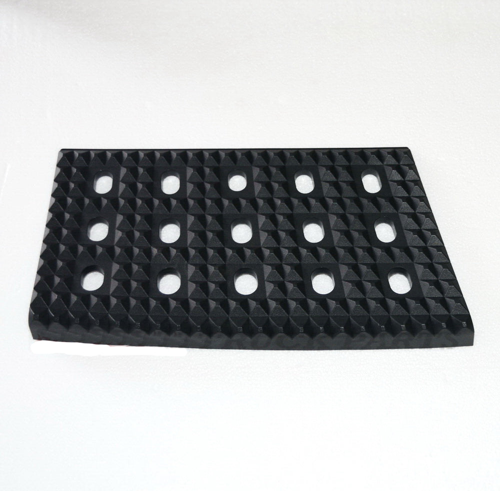 Iveco Step Plate L/H (Left Hand) – Upper – Plastic – Dark Grey – Stralis AT/AD (13-On) product image