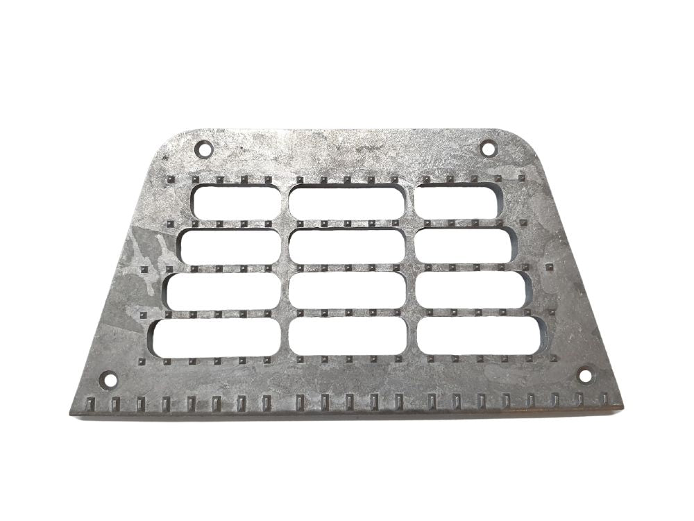 DAF Step Plate R/H (Right Hand) R/H = L/H (Right Hand = Left Hand) L/H (Left Hand) – Middle – DAF XF105 (05-13) product image