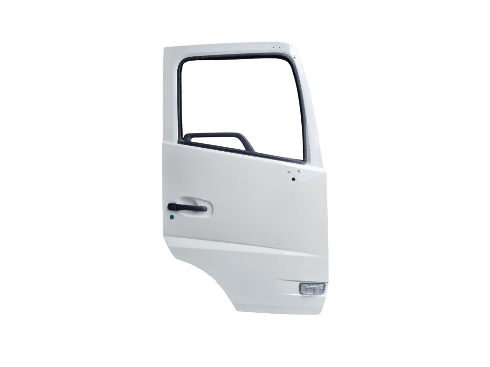 Door Complete R/H Right Hand – Painted White – Quon To Suit Nissan UD CK / CW / PD / PW / GK / GW (07-16)