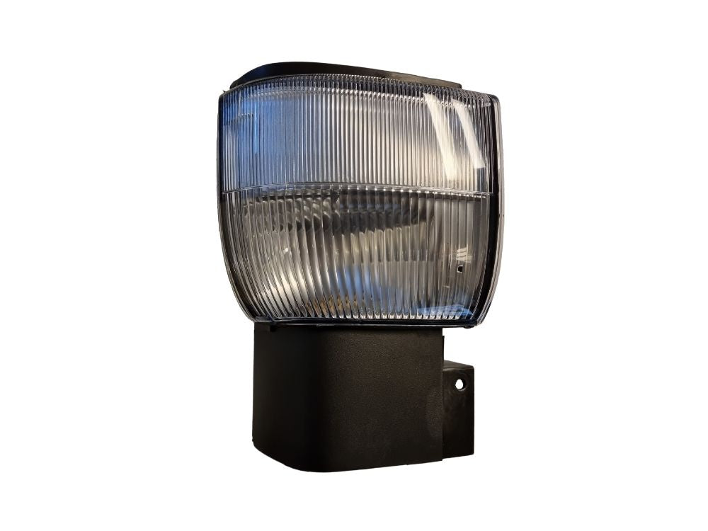 Nissan UD Park Lamp R/H (Right Hand) – LK/MK/PK (07/95-11) product image