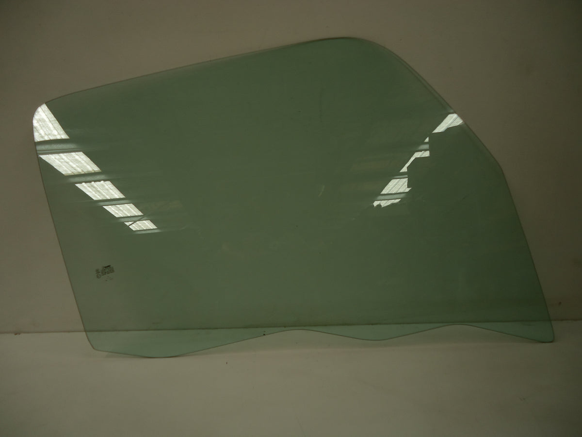 Hino Door Glass R/H (Right Hand) – With Fittings – Narrow Cab – 300 Series/Dutro (10/11-On) product image