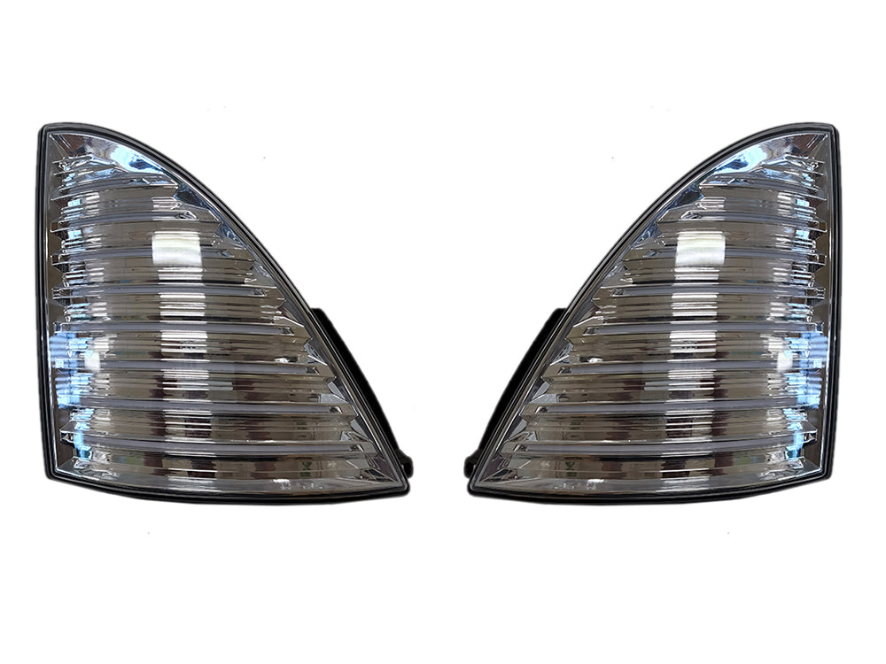 Hino Flasher R/H (Right Hand) And L/H (Left Hand) – Pair – Clear – LED – 700 Series (04-18) product image