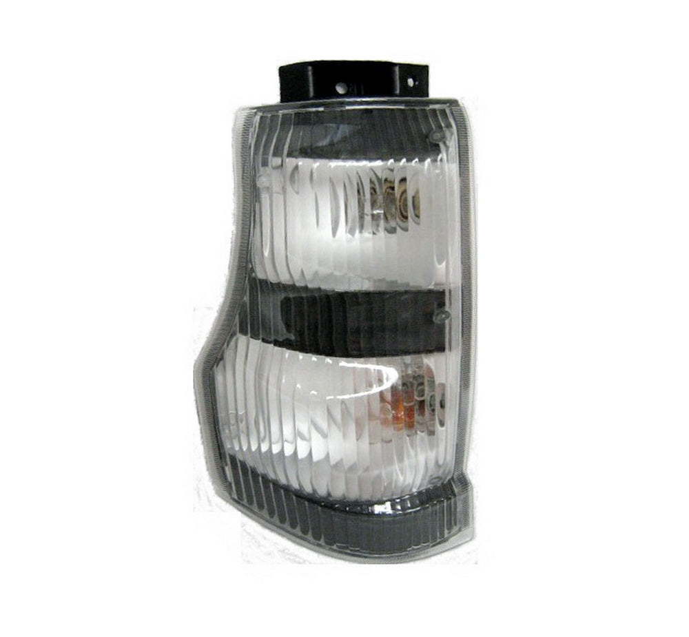 Isuzu Corner Lamp R/H (Right Hand) – Clear Outer Edge – N Series (12/04-08) product image