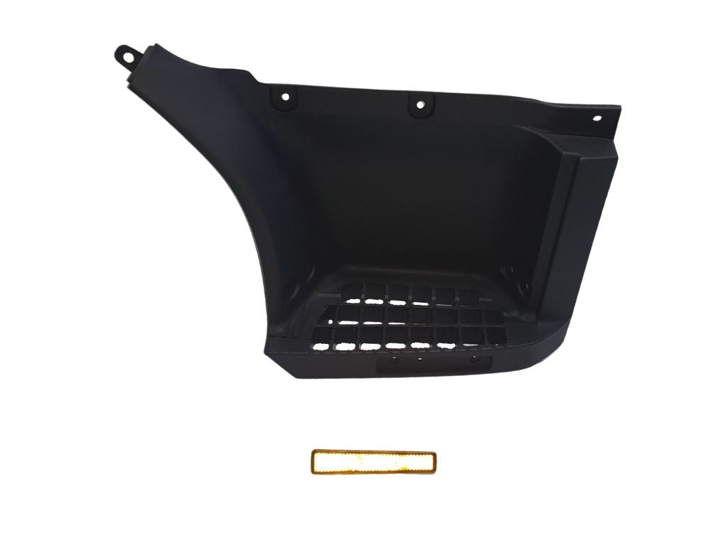 Isuzu Step R/H (Right Hand) – Narrow Cab – Low – FR/FS/FT/FSS 4X4 – F Series (12/07-On) product image