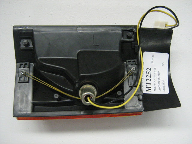 Mitsubishi Fuso Corner Lamp Flasher L/H (Left Hand) – FE3/FB/FE4/FH/FF/FG – (86-91) product image