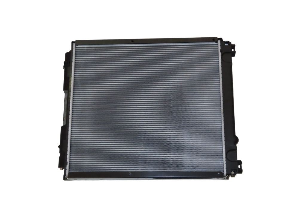 Mitsubishi Fuso Radiator – 4P10 Engine – Manual – FEB/FEC (11-19) product image