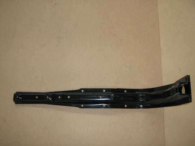 Mitsubishi Fuso Step Bracket R/H = L/H (Right Hand = Left Hand) – FS5/FP5/FV5 (98-11) product image
