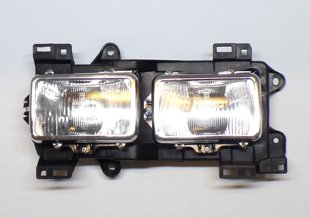 Mitsubishi Fuso Headlamp R/H (Right Hand) – 1 Piece – Japanese Import – FS5/FP5/FV5 (98-11) product image