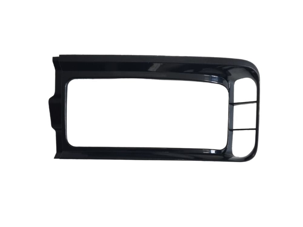 Mitsubishi Fuso Fog Lamp Rim L/H (Left Hand) – 16cm tall – FS5/FP5/FV5 (98-11) product image