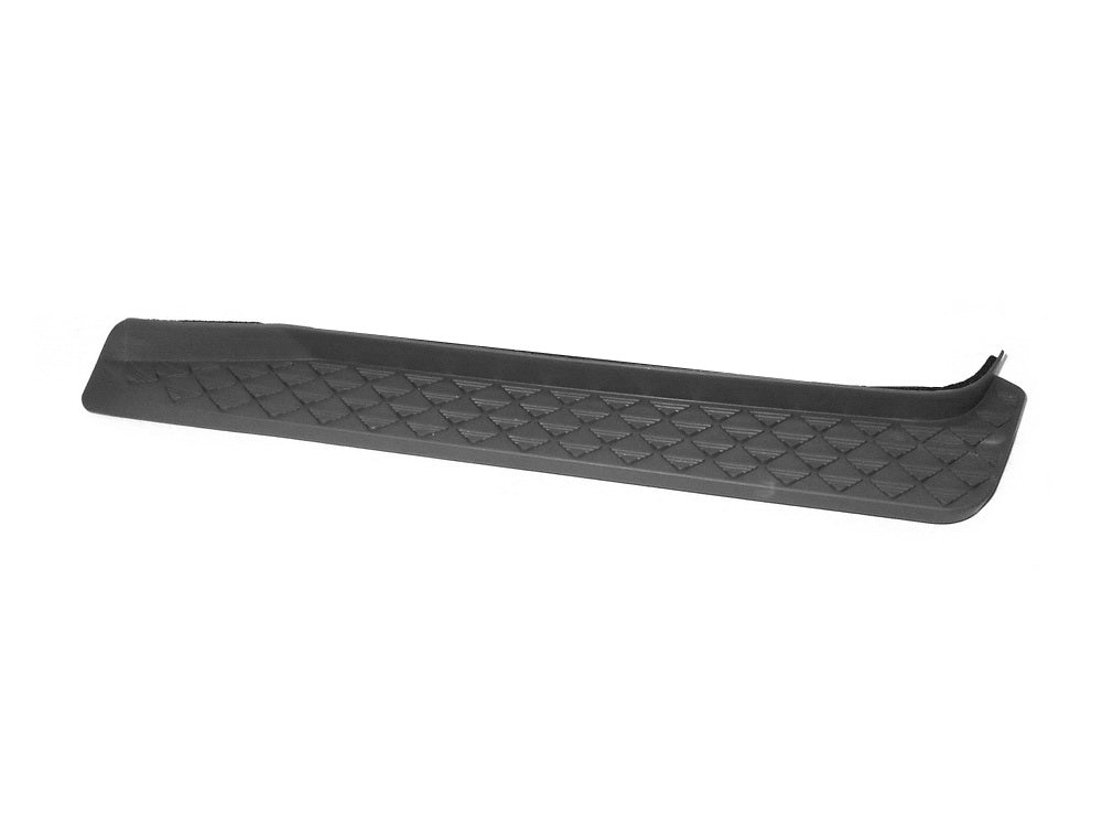 Mitsubishi Fuso Guard Garnish L/H (Left Hand) – FS5/FP5/FV5 (11-18) product image