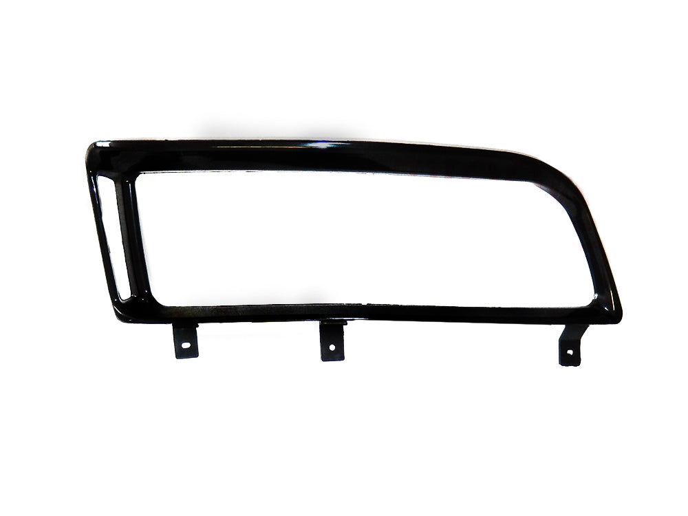 Mitsubishi Fuso Headlamp Rim R/H (Right Hand) – Black – FS5/FP5/FV5 (11-18) product image