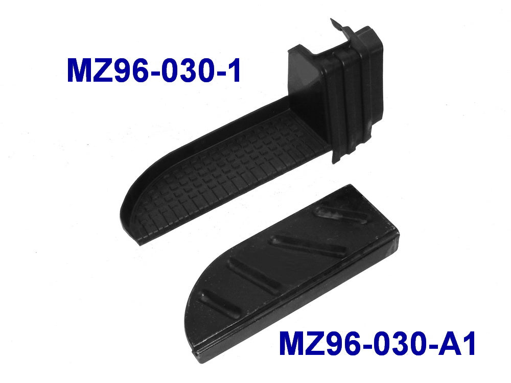 Mazda Step Plate R/H (Right Hand) – Rubber – T3500 (81-89) product image