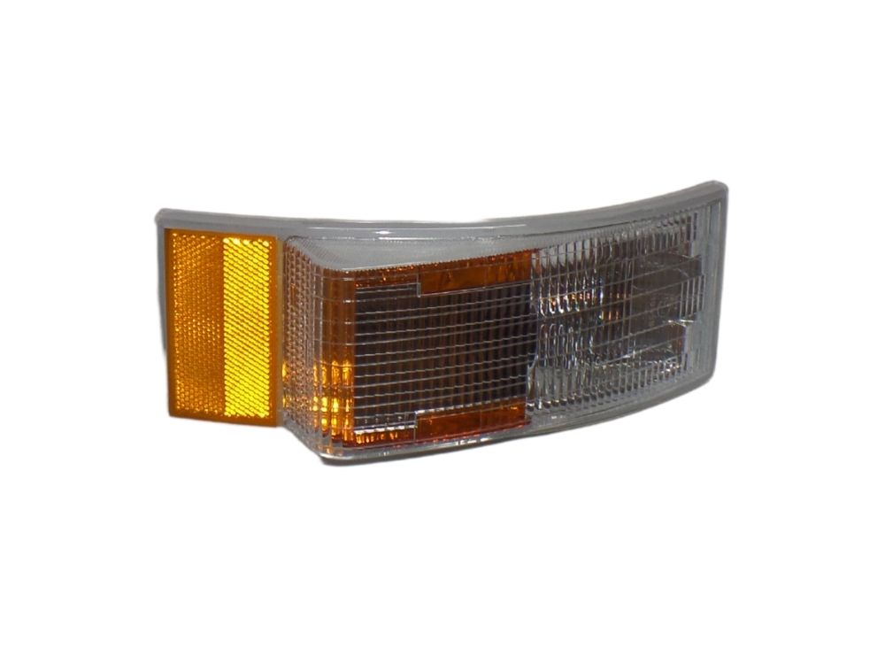 Volvo Corner Lamp R/H = L/H (Right Hand = Left Hand) – Amber & Clear – 3 Pole – FH/FM (95-02) product image