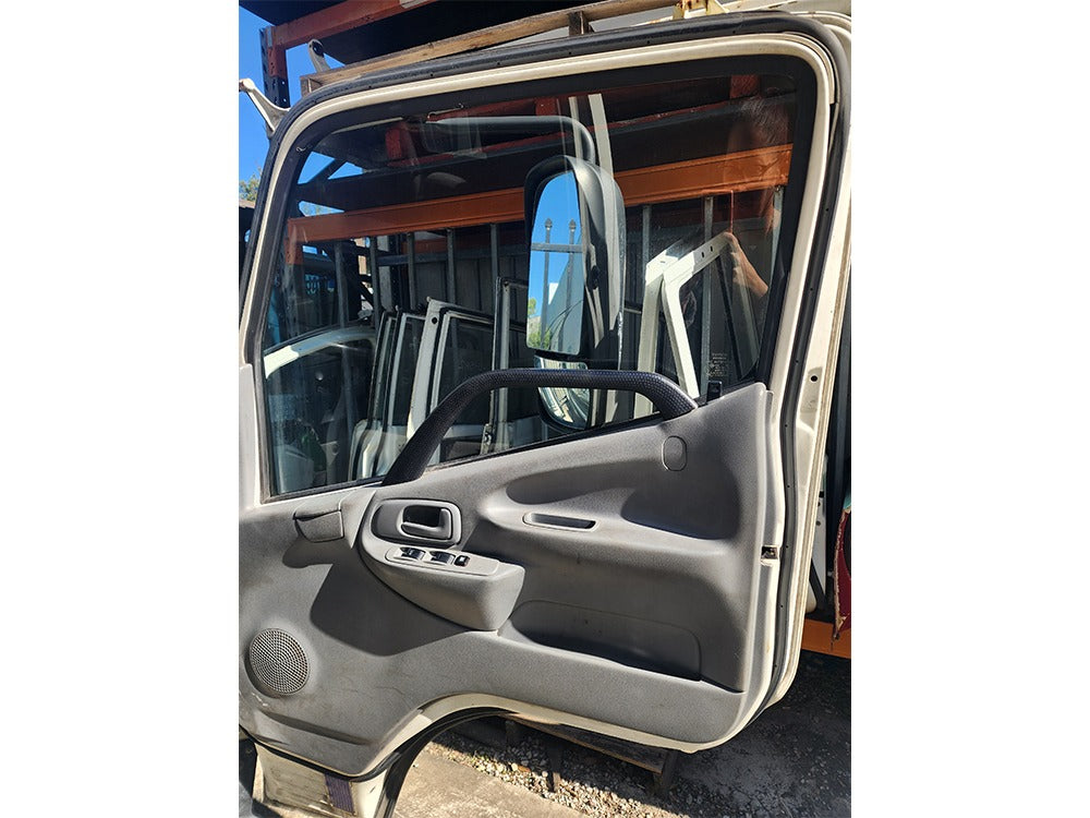 Hino Dutro/300 Series (XZU6) Cabin Shell – Narrow Cab – Automatic – 2011-On (CQ4523) image 6