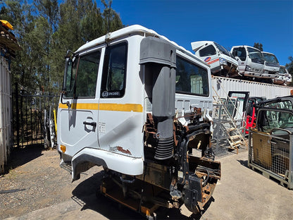 Nissan UD (PK) Cabin Shell – Wide Cab – Manual – 2006 (CJ5883) image 9