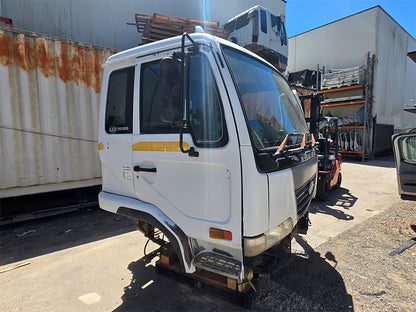 Nissan UD (PK) Cabin Shell – Wide Cab – Manual – 2006 (CJ5883) image 11