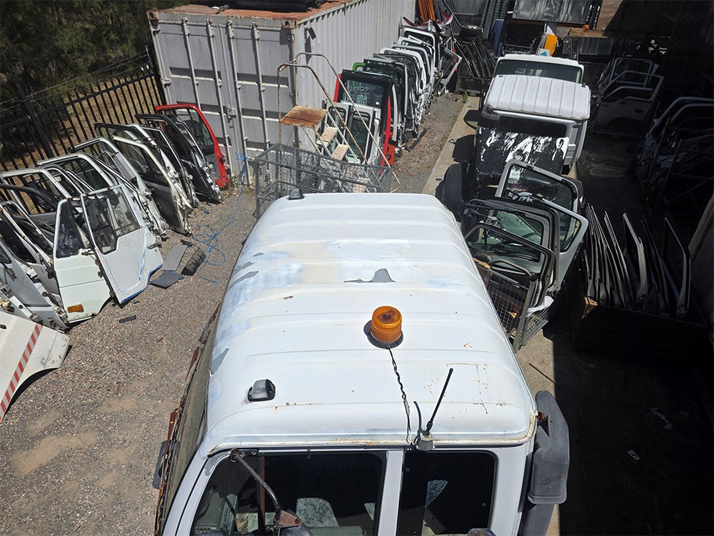 Nissan UD (PK) Cabin Shell – Wide Cab – Manual – 2006 (CJ5883) image 16