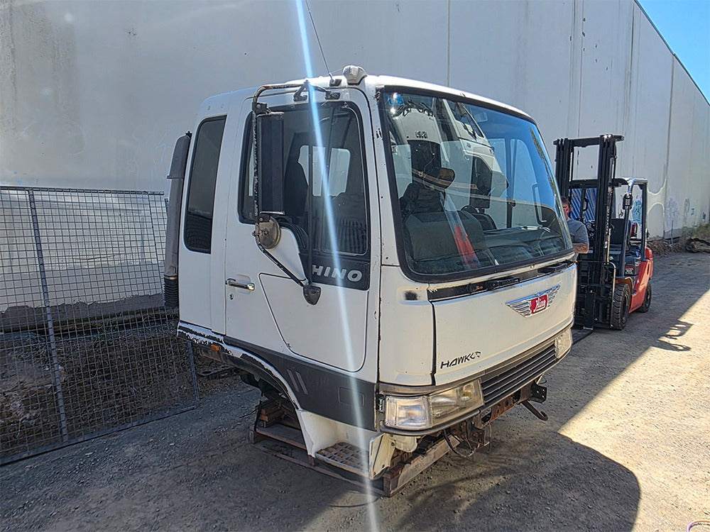 Hino Ranger Cabin Shell – Wide Cab – Manual – 1991-2002 (CL2768) image 1