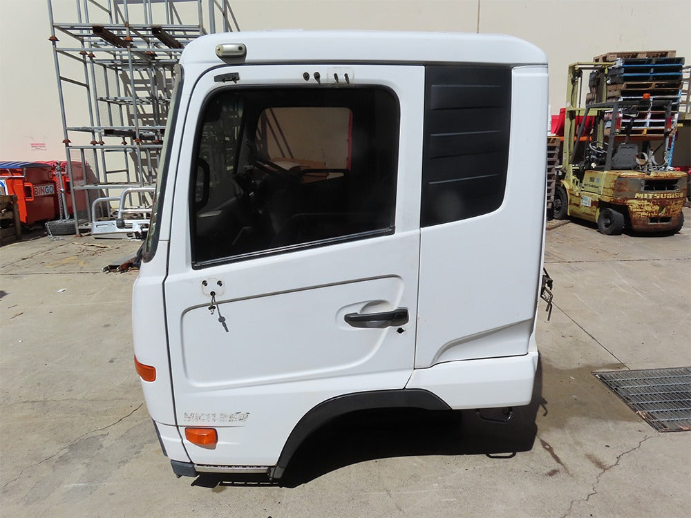 Nissan UD Condor (MK) Cabin Shell – Narrow Cab – 2011-2017 (CF4271) image 2
