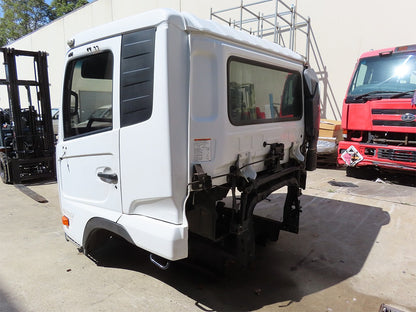 Nissan UD Condor (MK) Cabin Shell – Narrow Cab – 2011-2017 (CF4271) image 6