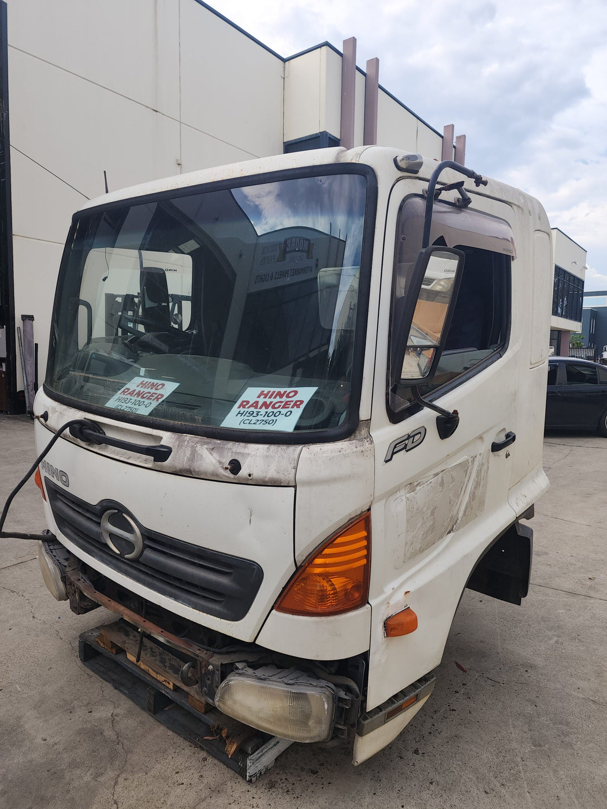 Hino Ranger Pro (FD/FE/GD) Cabin Shell – Narrow Cab – Manual – 2003-2011 (CL2750) image 4