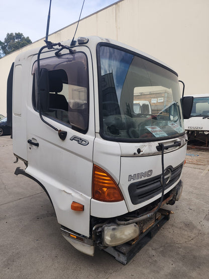 Hino Ranger Pro (FD/FE/GD) Cabin Shell – Narrow Cab – Manual – 2003-2011 (CL2750) image 8