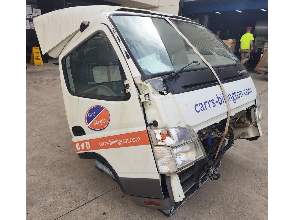 Mitsubishi/Fuso Canter Cabin Shell – Wide Cab – Manual – 2005-2011 (MV3686) image 2