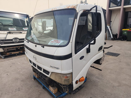 Hino Dutro (XZU4) Cabin Shell – Wide Cab – Manual – 2003-2011 (CL2751) image 2