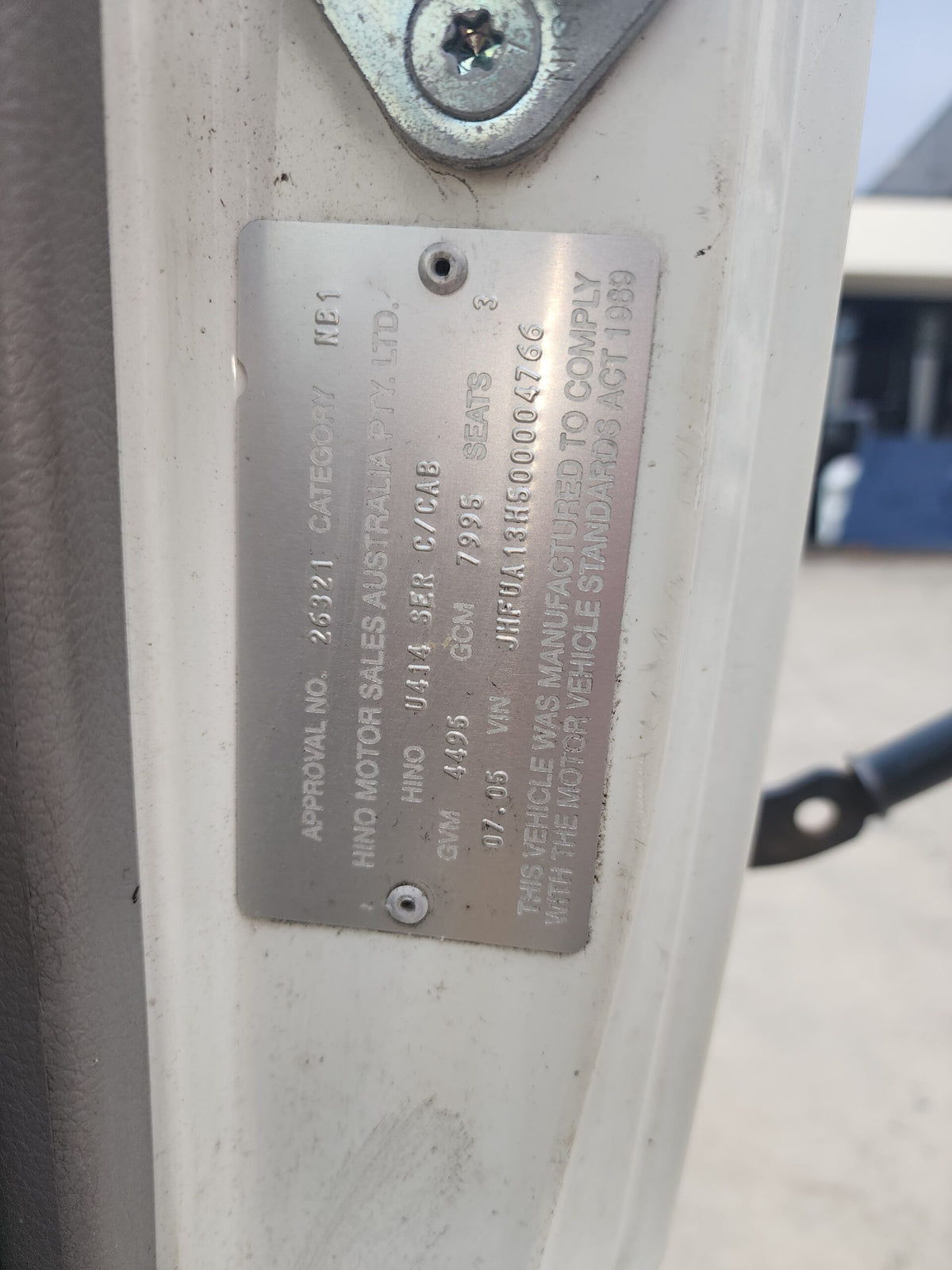 Hino Dutro (XZU4) Cabin Shell – Wide Cab – Manual – 2003-2011 (CL2751) image 10