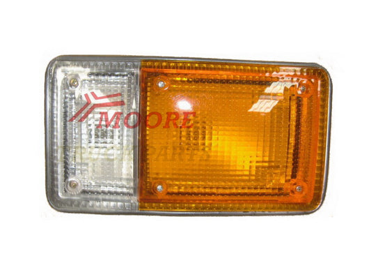 Nissan-UD Park Lamp Right Hand / Left Hand – With Flasher – In Front Panel – CL/CM/CP/CW (1984-1995) image 1