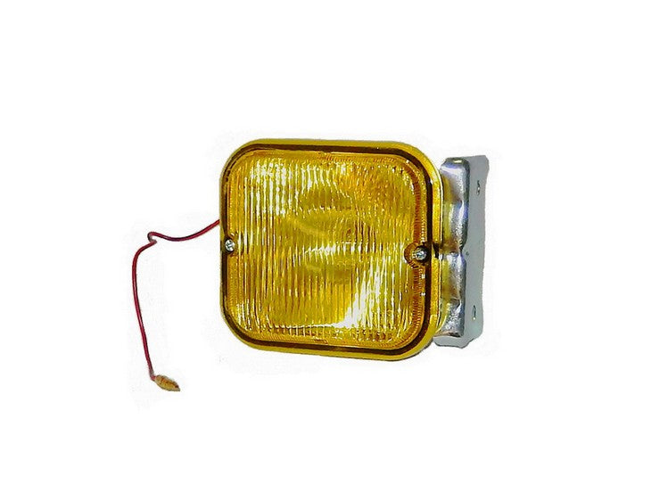 Nissan-UD Fog Lamp Right Hand / Left Hand – Yellow – CL/CM/CP/CW (1984-1995) image 1