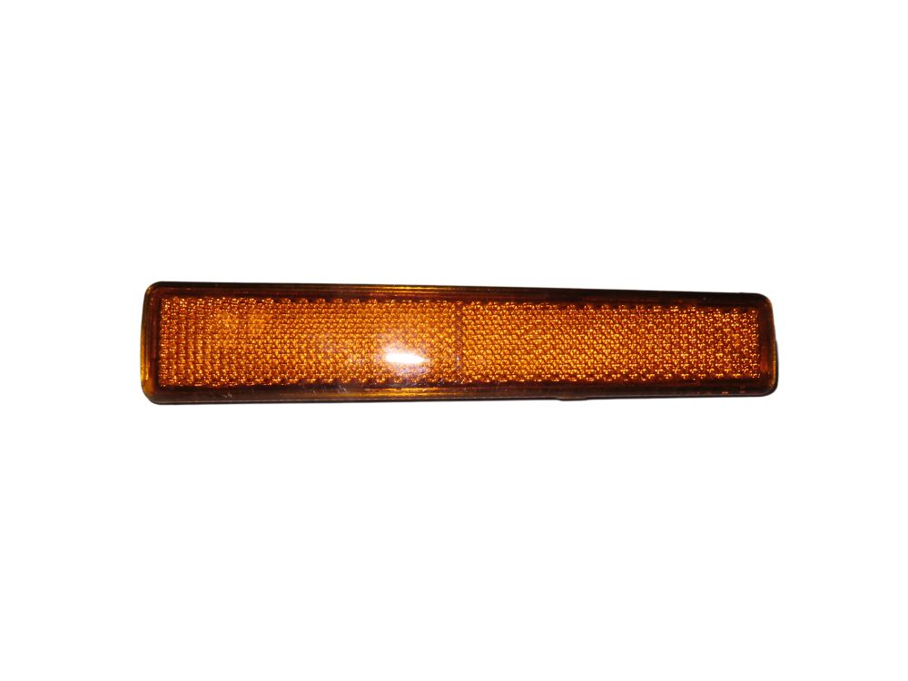 Nissan-UD Quon Step Reflector – CK/CW/PD/PW/GK/GW (2017-On) image 1