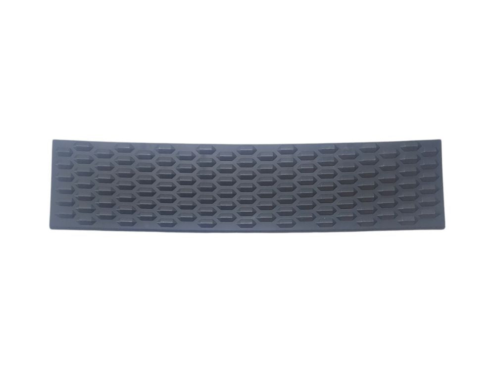 Iveco Eurocargo Front Bumper Bar Step Plate – ML120/ML140/ML150/ML160/ML180 (2016-2025) image 1