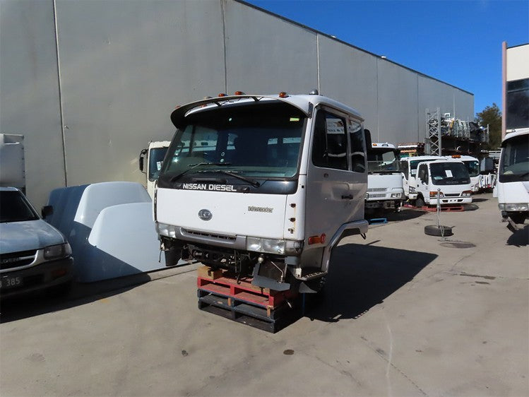 Nissan UD (MK/LK) Cabin Shell – Narrow Cab – Manual – Early (CL2753) image 1
