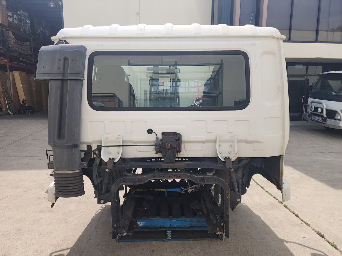 Nissan UD (MK/LK) Cabin Shell – Narrow Cab – Manual – Early (CL2753) image 7