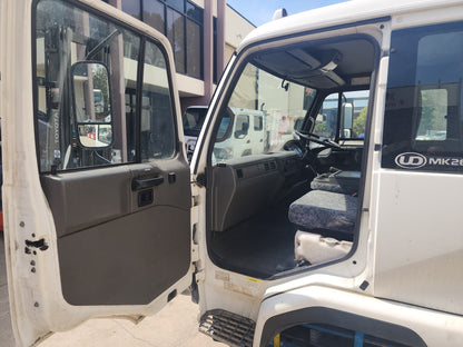 Nissan UD (MK/LK) Cabin Shell – Narrow Cab – Manual – Early (CL2753) image 10