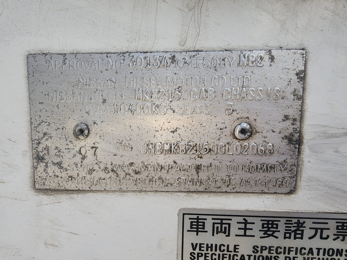 Nissan UD (MK/LK) Cabin Shell – Narrow Cab – Manual – Early (CL2753) image 16