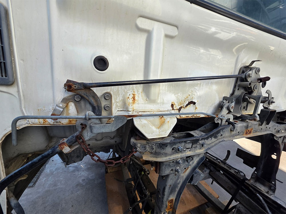 Hino Ranger Pro (FC) Cabin Shell – Narrow Cab – Manual – 2003-2011 (CJ6276) image 4