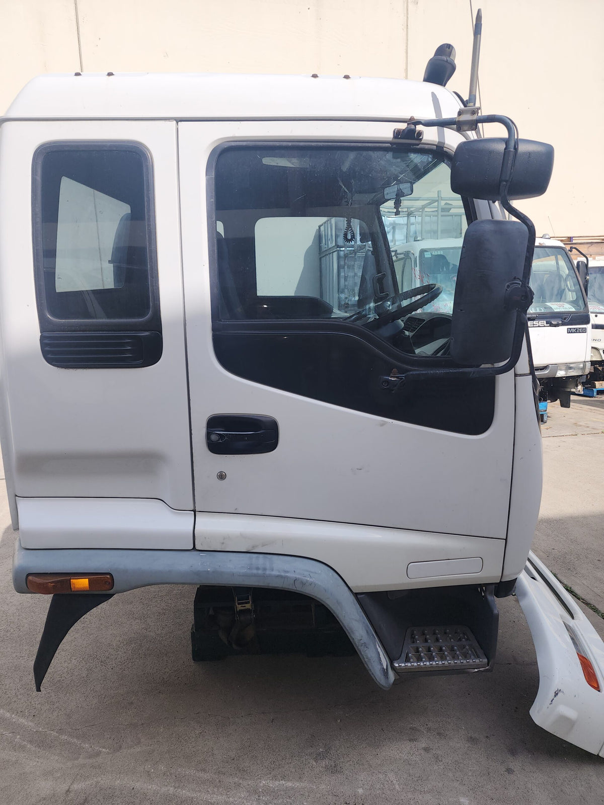 Isuzu F Series (FVM) Cabin Shell – Manual – 2001-2008 (CL2691) image 9