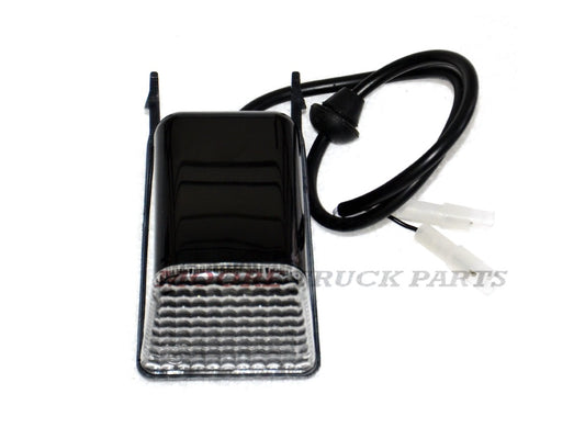 Volvo Version 2 Clearance Light – White – Middle – Roof Mounted – FH/FM (2002-2007) image 1