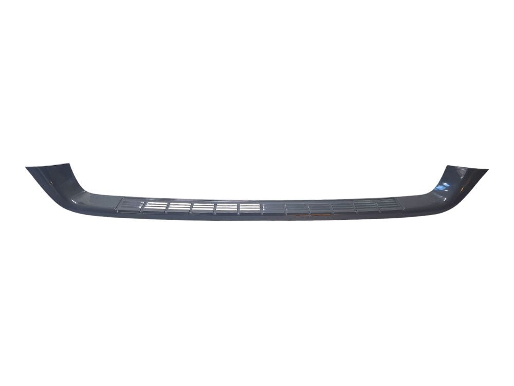 Isuzu Giga Front Bumper Bar Step Tread – Lower – CXZ/CXY/CYZ/EXD/EXY/EXZ (1994-2017) image 1