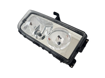 Mercedes Axor HeadLamp Right Hand (1998-2004) image 2