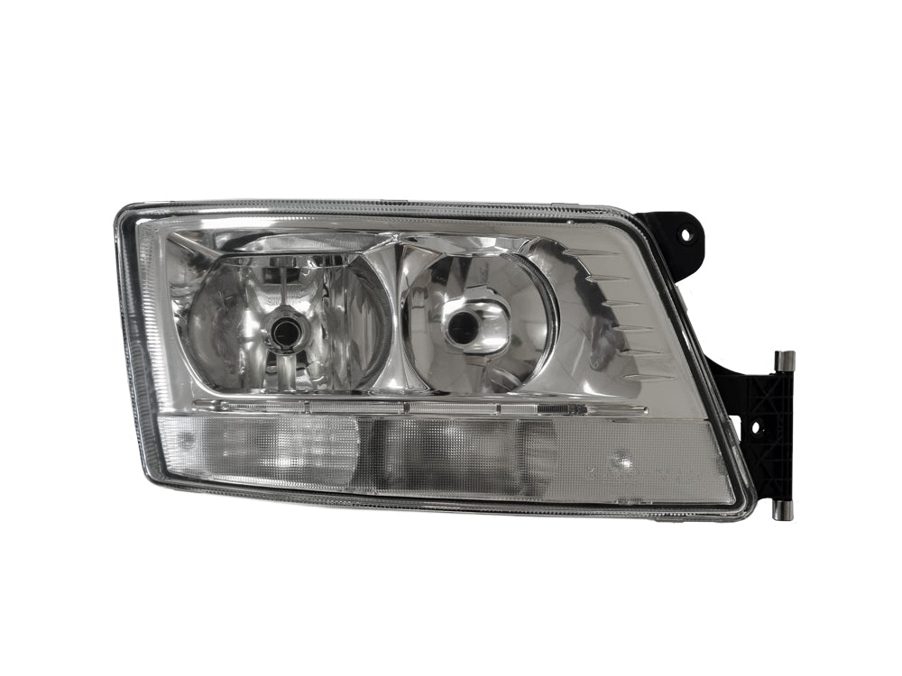 MAN TGX HeadLamp Right Hand – Electric Adjust – XL/XLX/XXL (2014-2022) image 1