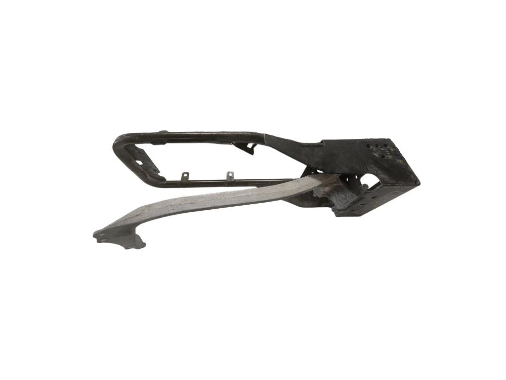Isuzu Giga HeadLamp Holder Right Hand – CXZ/CXY/CYZ/EXD/EXY/EXZ (1994-2017) image 6