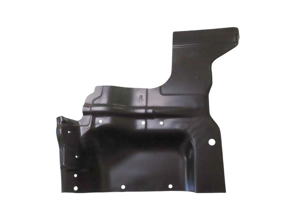 Mitsubishi/Fuso Canter Step Backing Panel Right Hand – Steel – Wide Cab – Welded On – FE8/FG8 (2005-2011) image 1