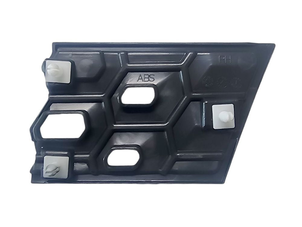 Mitsubishi/Fuso Canter Front Bumper Bar Garnish Right Hand – FEA/FEB/FEC/FG (2024-On) image 2